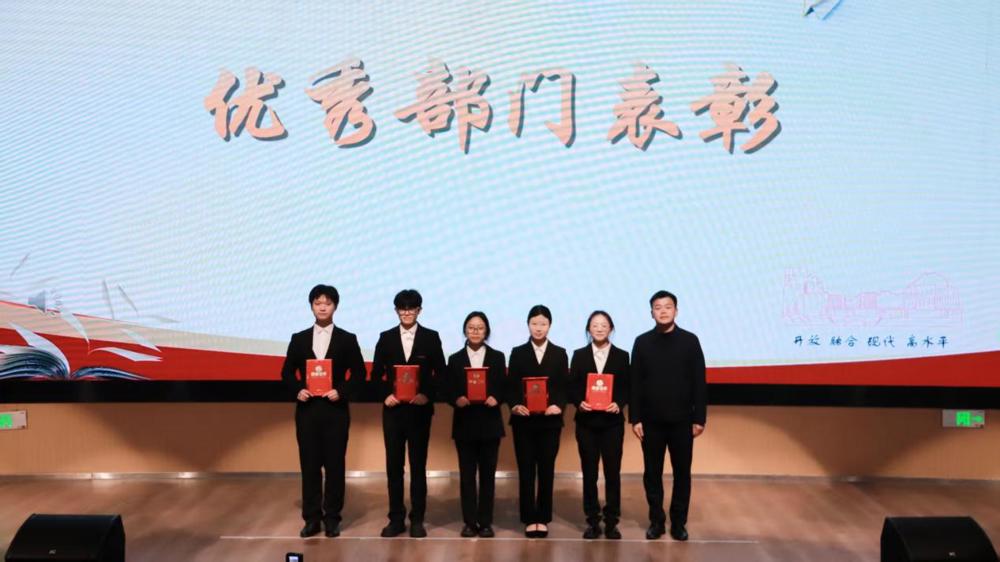 d5db92bf3cd34fdfda8b9ea4c4526225