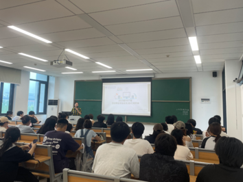 我院日语教研室顺利召开2023级日语专业毕业论文动员大会