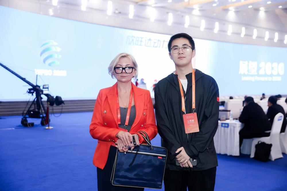 845677542083419fa239c8de28f852af