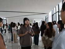 群英荟萃 | 校区口语角“brittle college students”