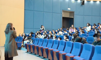 商务英语学院学生语言学习系列讲座之如何有效提高英语口语表达能力